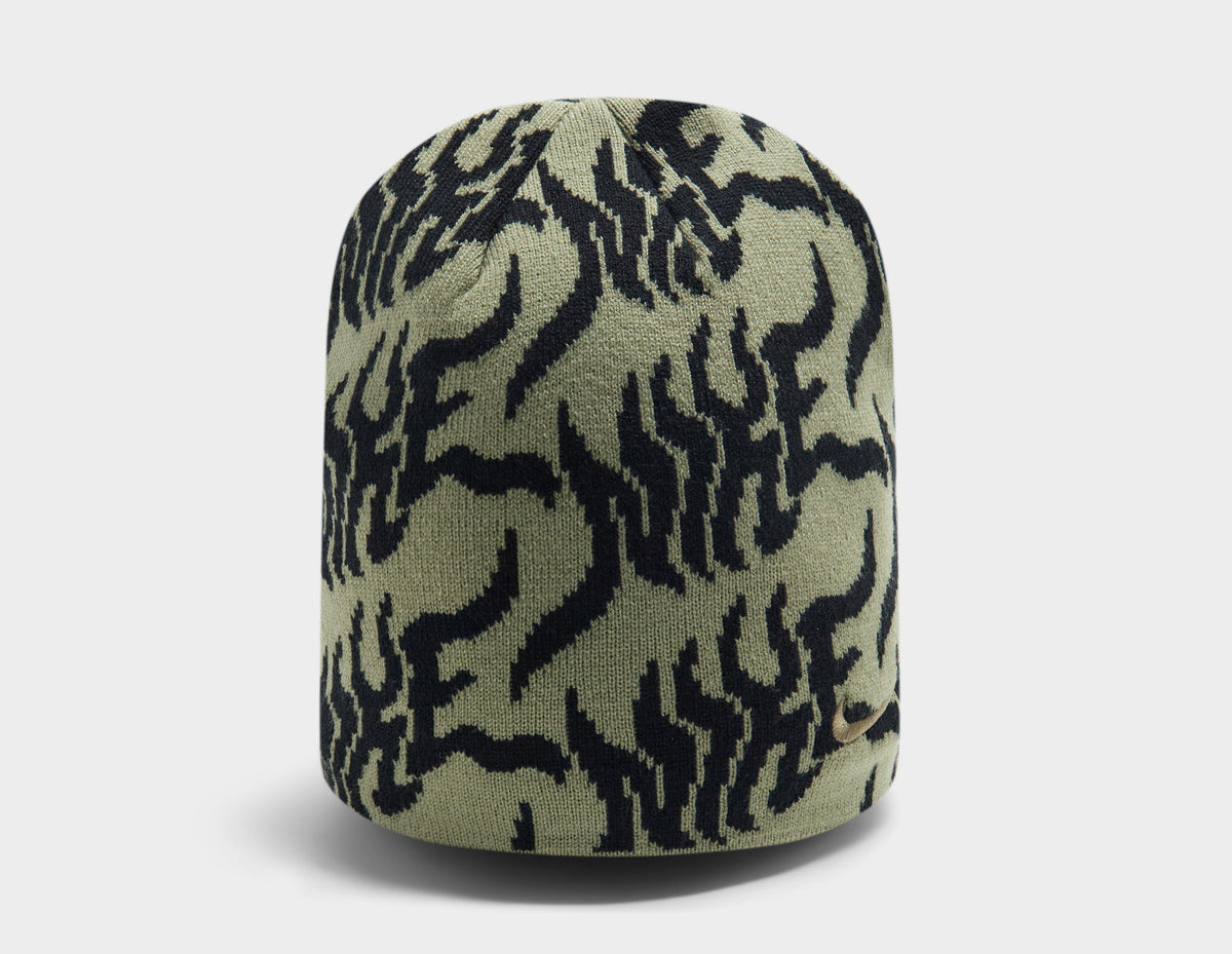 Nike Peak Graphic Beanie Hat