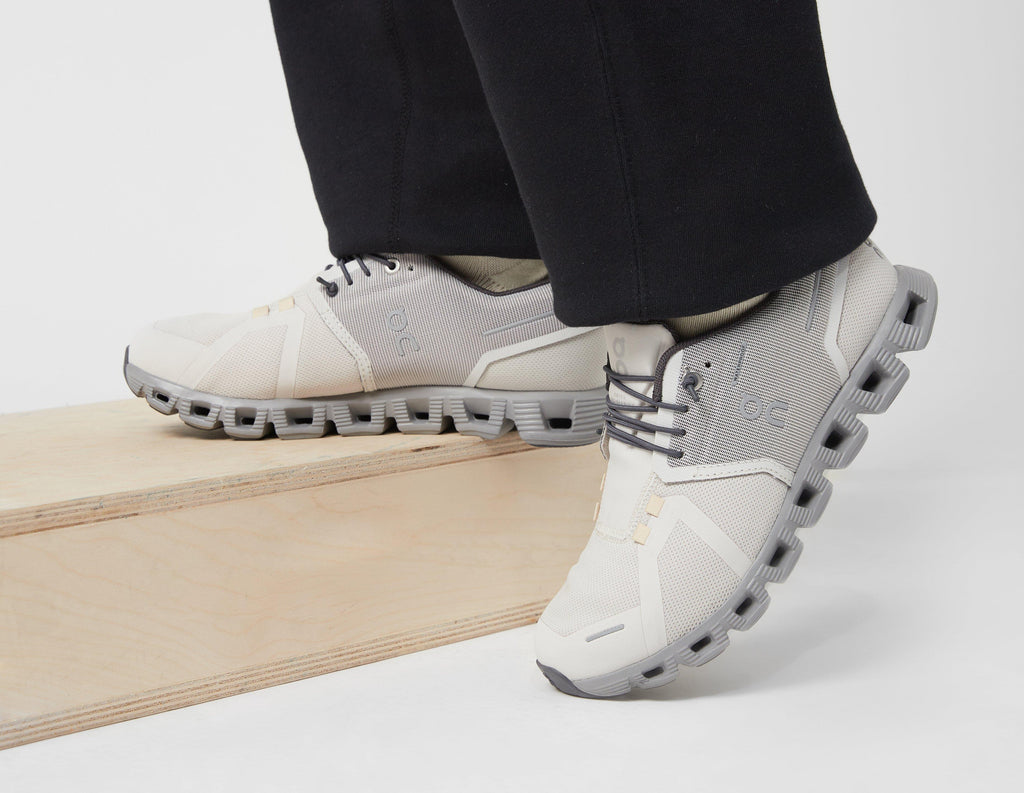 On Running Cloud 5 Waterproof Women's