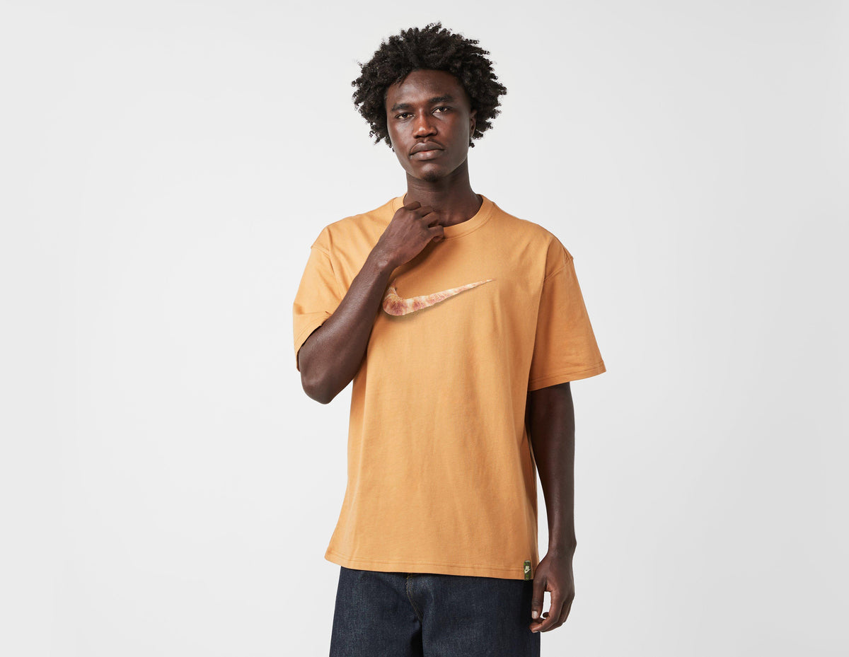 Nike Croissant Swoosh T-Shirt