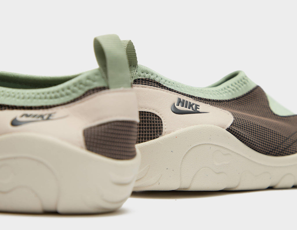 Nike Aqua Turf