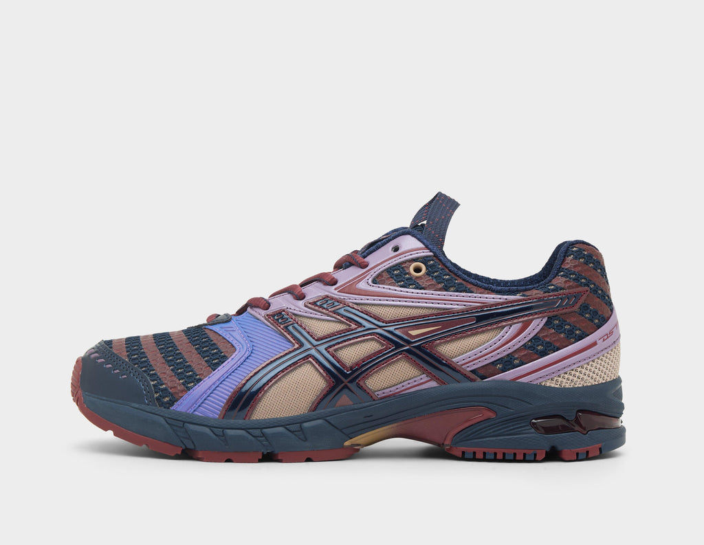 ASICS UB9-S GEL-DS TRAINER 14
