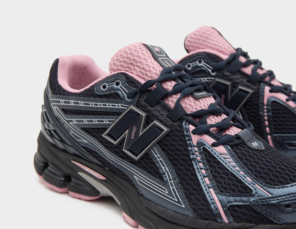 New Balance 1906R