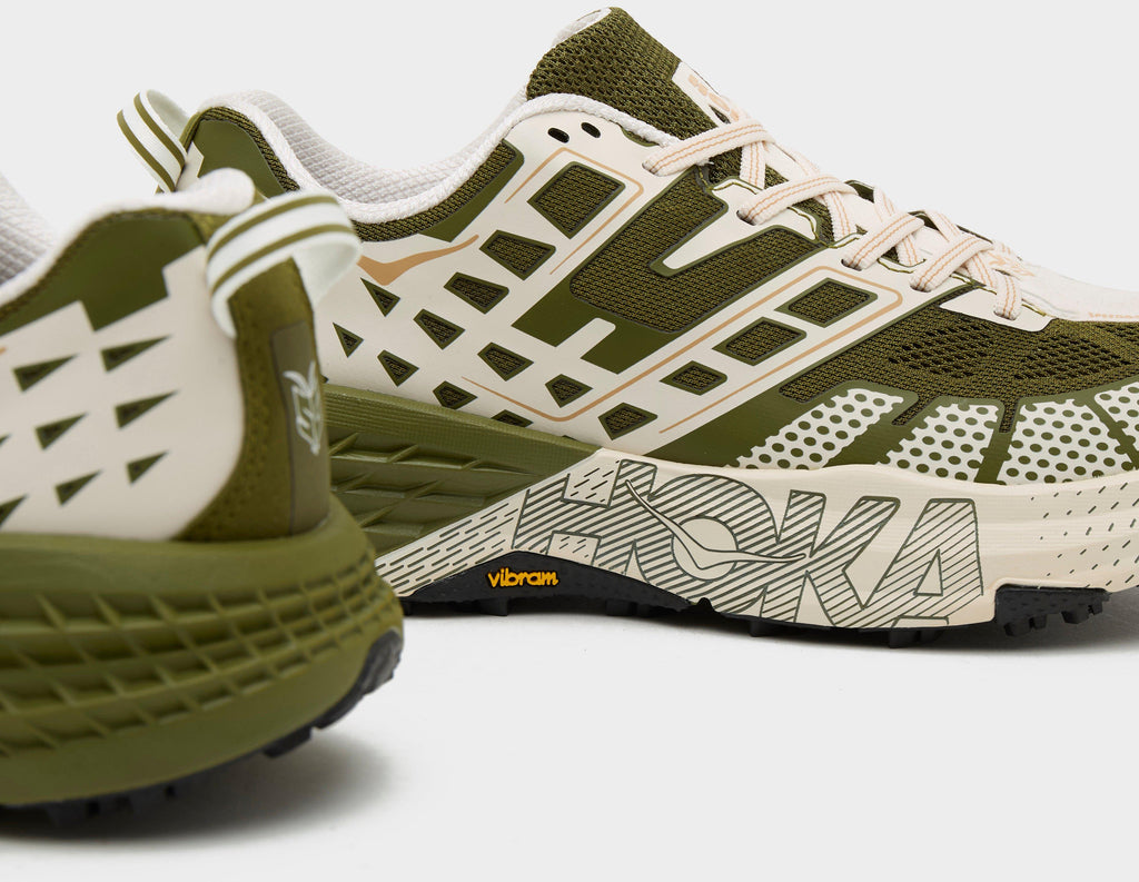 HOKA Speedgoat 2