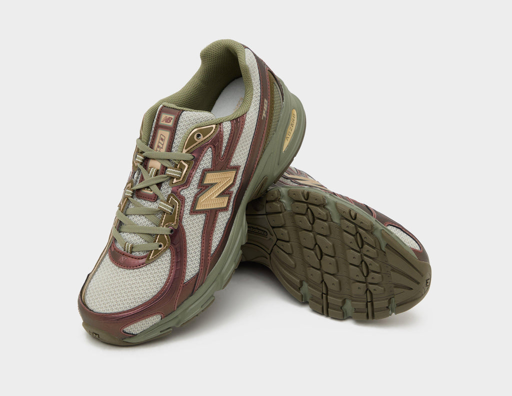 New Balance 740