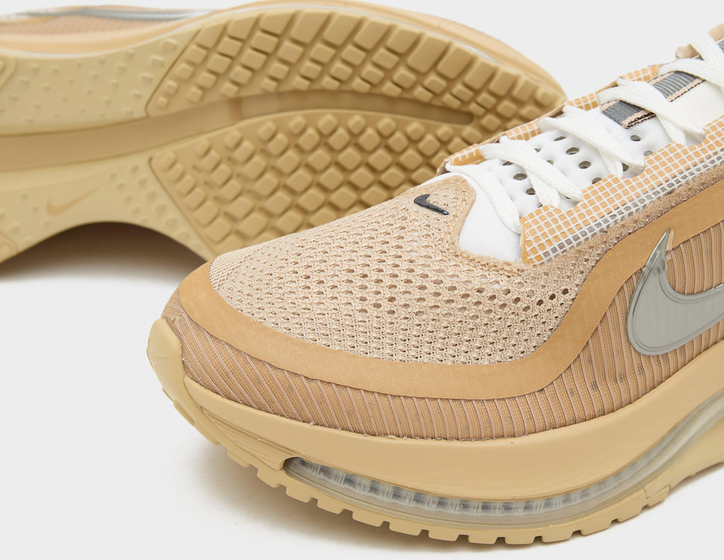 Nike Pegasus Premium