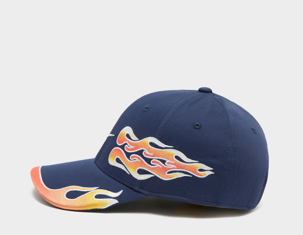 Nike Club Structured OG Flame Cap