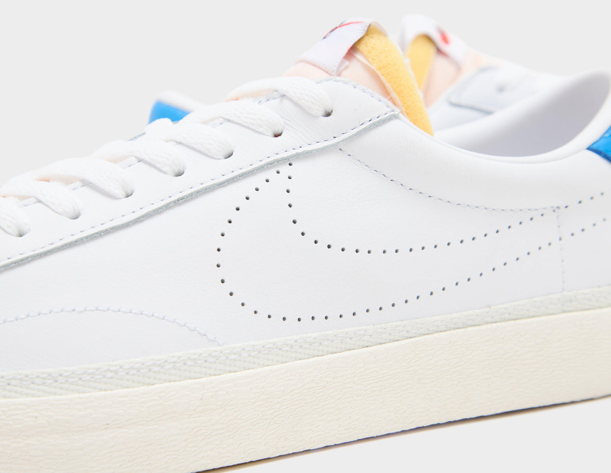 Nike Tennis Classic