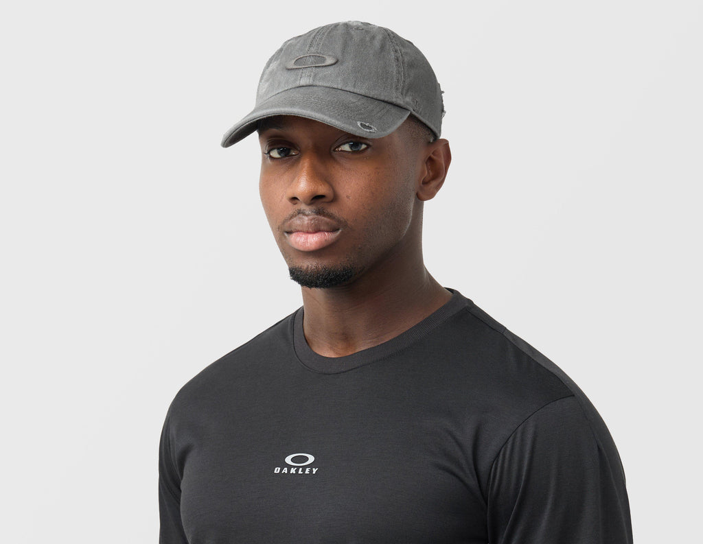Oakley Reserve Distressed Cap